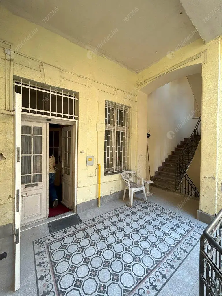 Kiadó albérlet 320000 Ft/hó áron: Budapest, VII. kerület  Dózsa György út. Mérete: 100 nm, 4 szobás | Alberlet.hu - 6621660