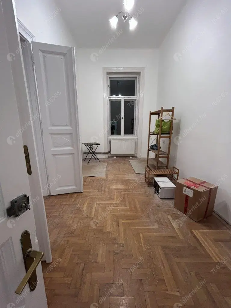 Kiadó albérlet 320000 Ft/hó áron: Budapest, VII. kerület  Dózsa György út. Mérete: 100 nm, 4 szobás | Alberlet.hu - 6621665