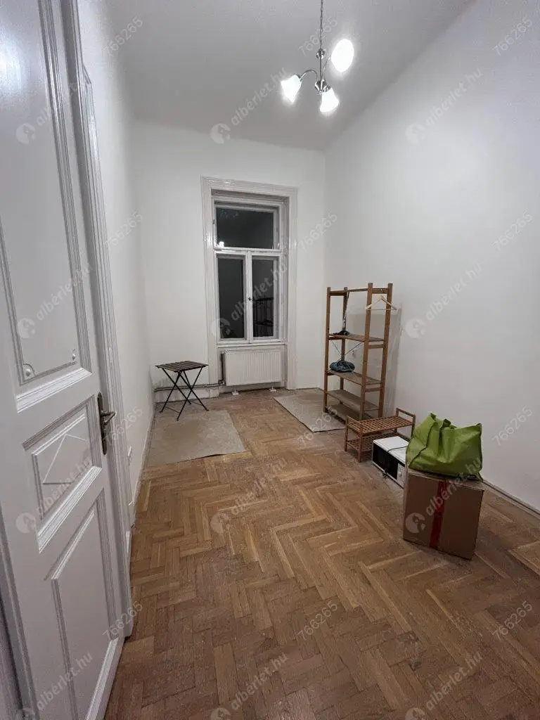 Kiadó albérlet 320000 Ft/hó áron: Budapest, VII. kerület  Dózsa György út. Mérete: 100 nm, 4 szobás | Alberlet.hu - 6621668