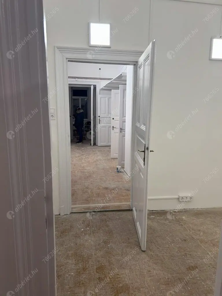 Kiadó albérlet 320000 Ft/hó áron: Budapest, VII. kerület  Dózsa György út. Mérete: 100 nm, 4 szobás | Alberlet.hu - 6621676