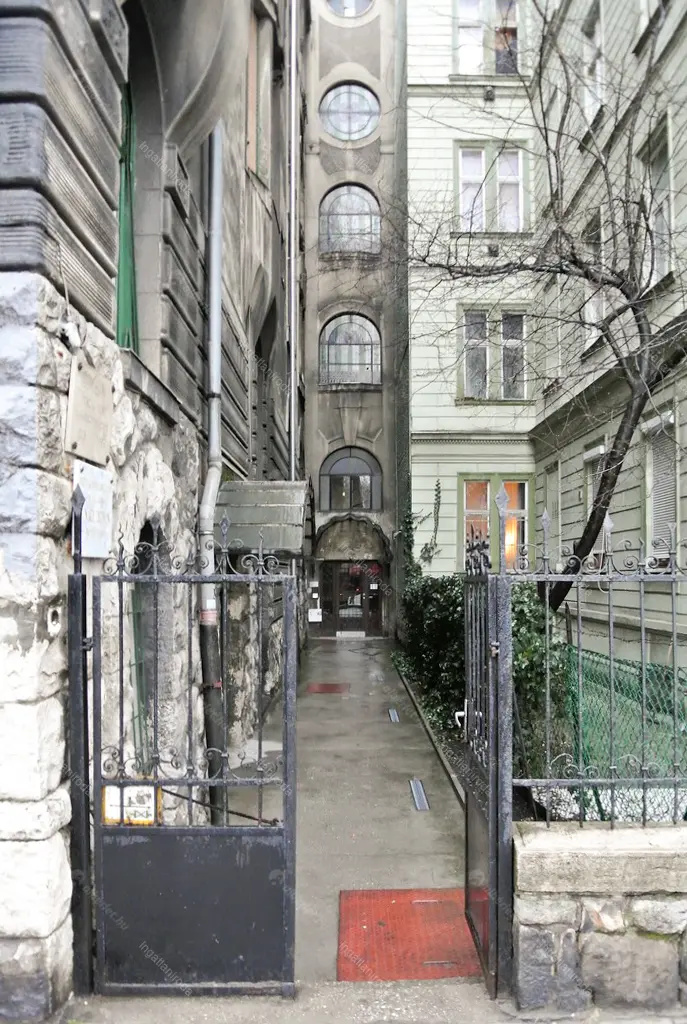 Kiadó albérlet 200000 Ft/hó áron: Budapest, VII. kerület  Dózsa György út. Mérete: 42 nm, 2 szobás | Alberlet.hu - 6669317