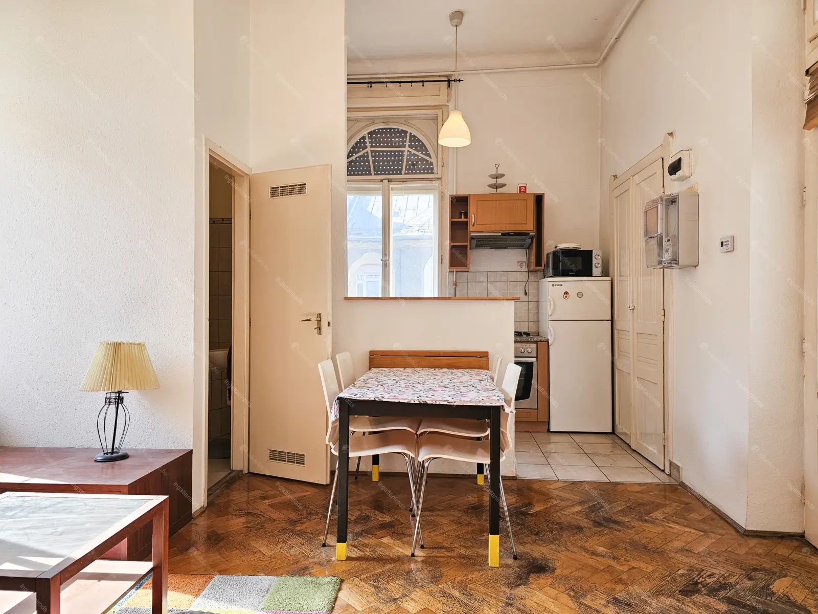 Kiadó albérlet 200000 Ft/hó áron: Budapest, VII. kerület  Dózsa György út. Mérete: 42 nm, 2 szobás | Alberlet.hu - 6669319