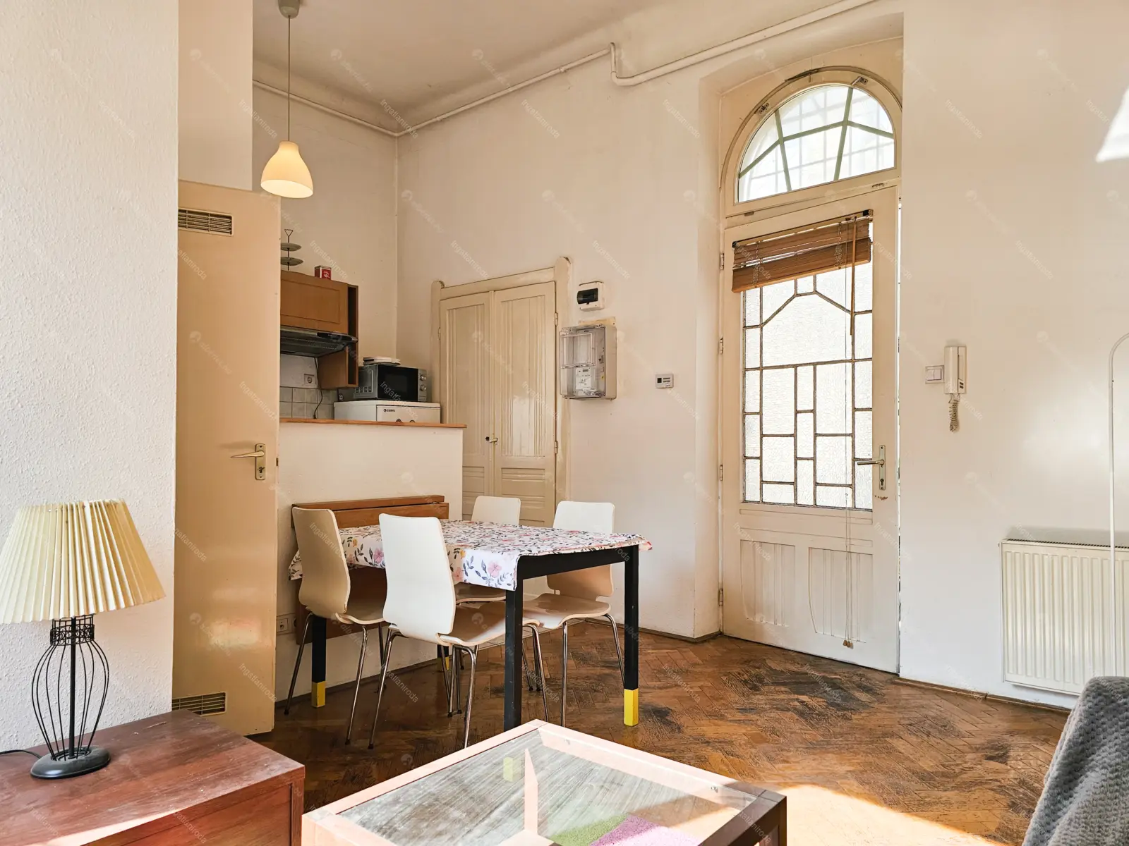 Kiadó albérlet 200000 Ft/hó áron: Budapest, VII. kerület  Dózsa György út. Mérete: 42 nm, 2 szobás | Alberlet.hu - 6669321