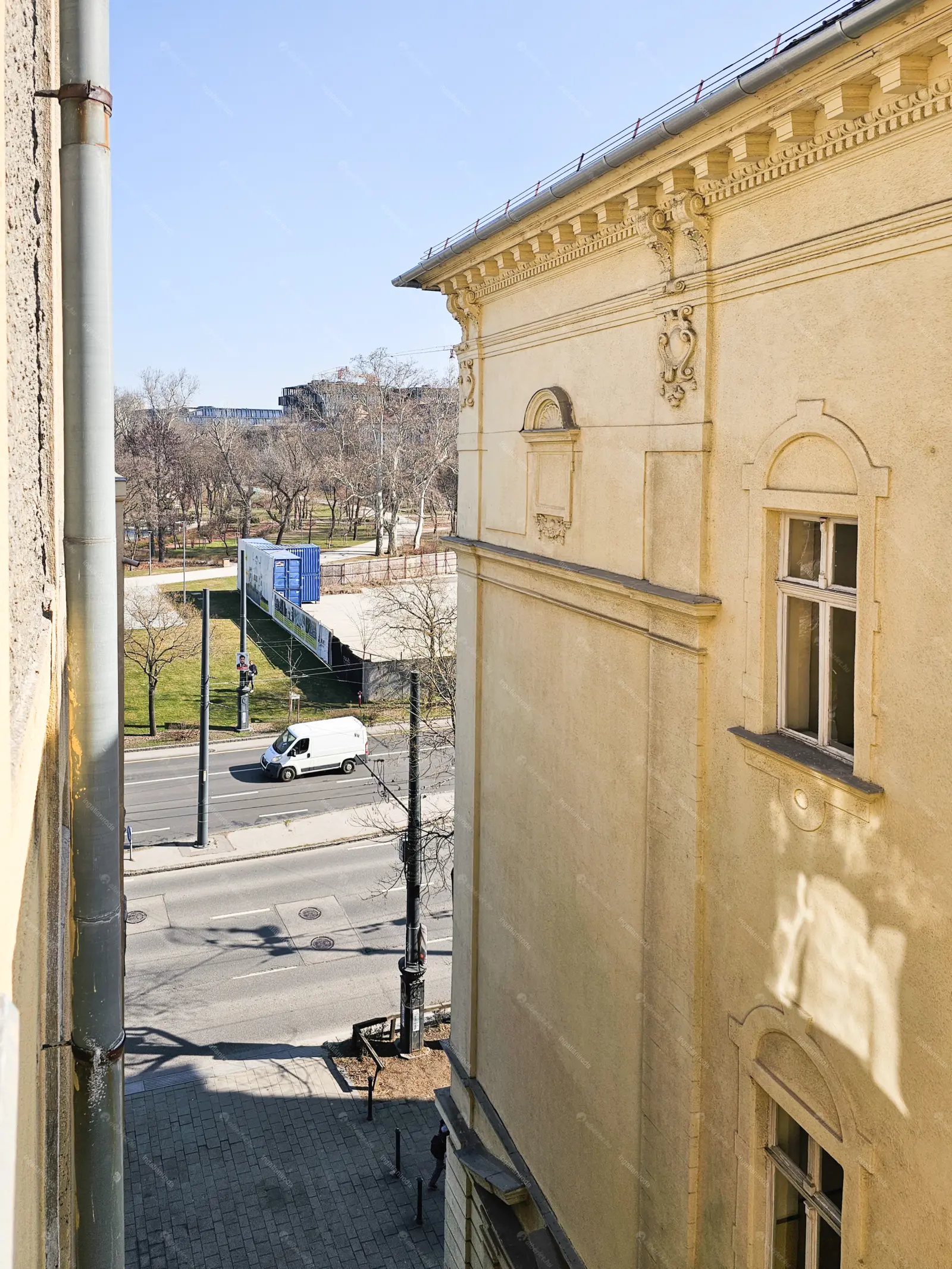 Kiadó albérlet 200000 Ft/hó áron: Budapest, VII. kerület  Dózsa György út. Mérete: 42 nm, 2 szobás | Alberlet.hu - 6669323