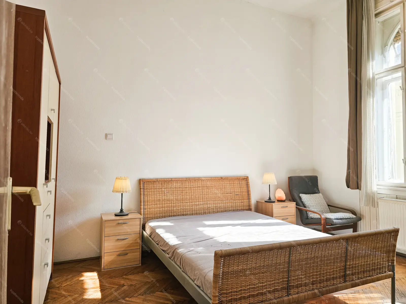 Kiadó albérlet 200000 Ft/hó áron: Budapest, VII. kerület  Dózsa György út. Mérete: 42 nm, 2 szobás | Alberlet.hu - 6669325