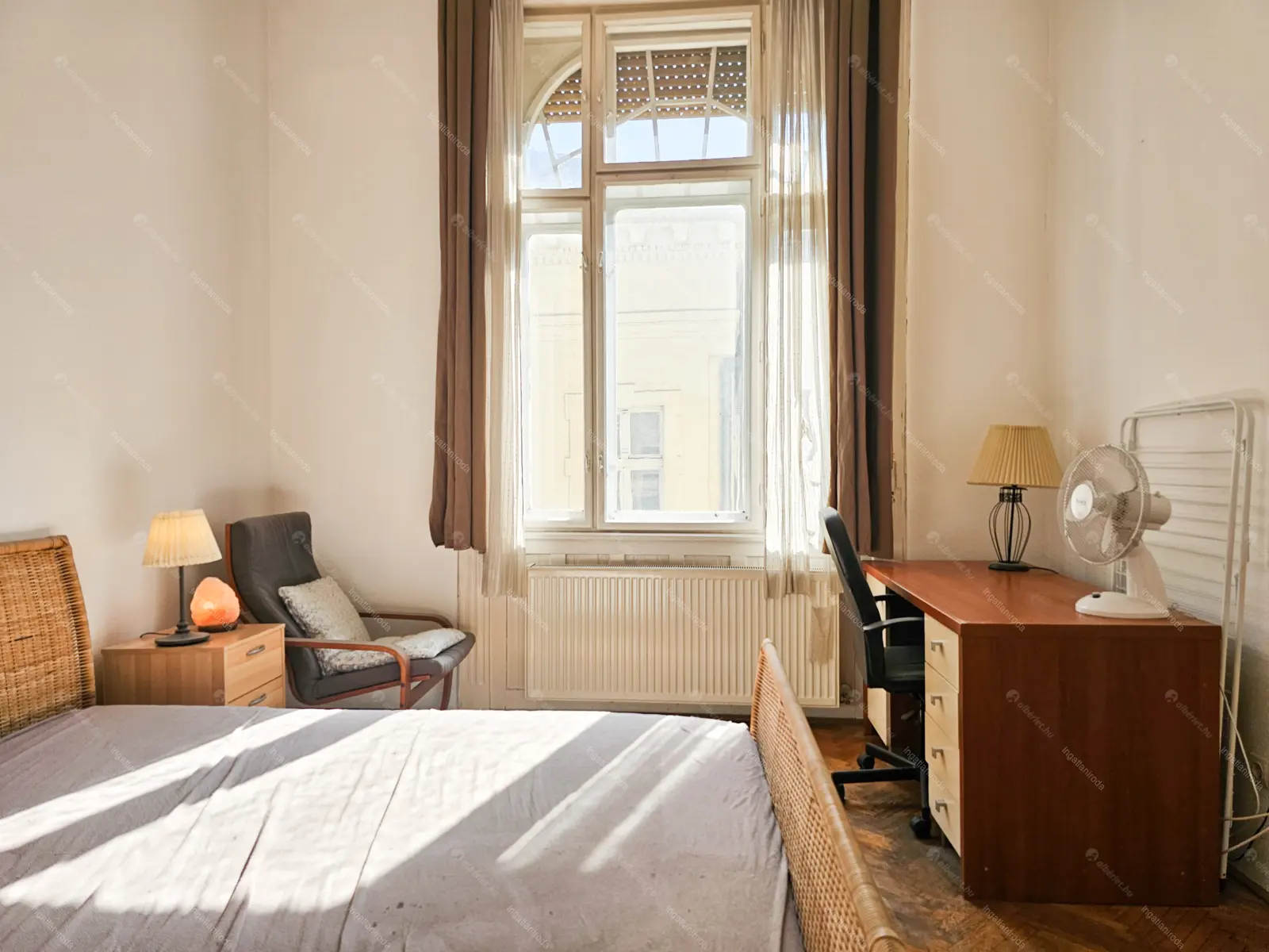 Kiadó albérlet 200000 Ft/hó áron: Budapest, VII. kerület  Dózsa György út. Mérete: 42 nm, 2 szobás | Alberlet.hu - 6669326