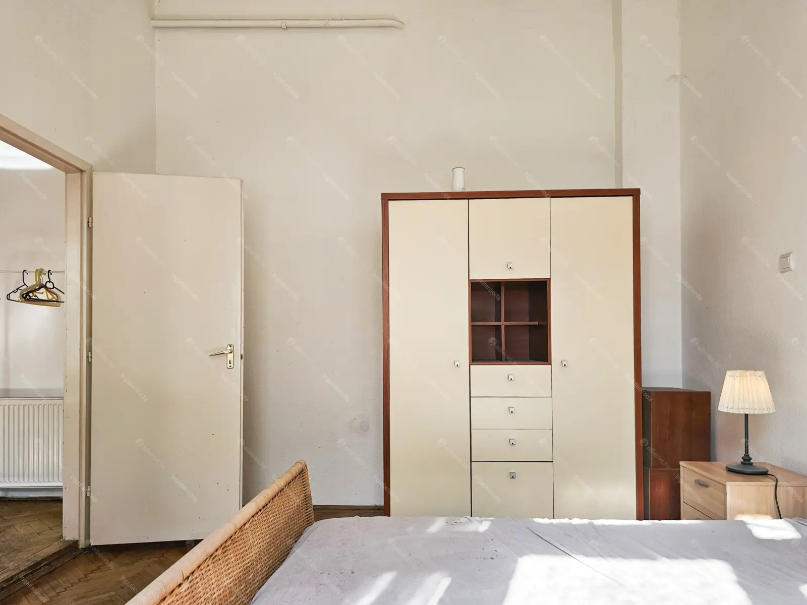 Kiadó albérlet 200000 Ft/hó áron: Budapest, VII. kerület  Dózsa György út. Mérete: 42 nm, 2 szobás | Alberlet.hu - 6669327