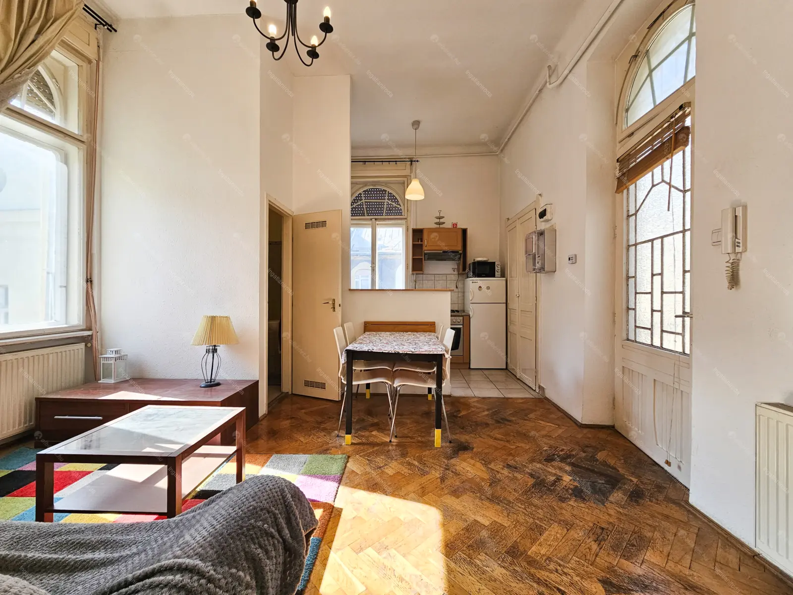 Kiadó albérlet 200000 Ft/hó áron: Budapest, VII. kerület  Dózsa György út. Mérete: 42 nm, 2 szobás | Alberlet.hu - 6669329