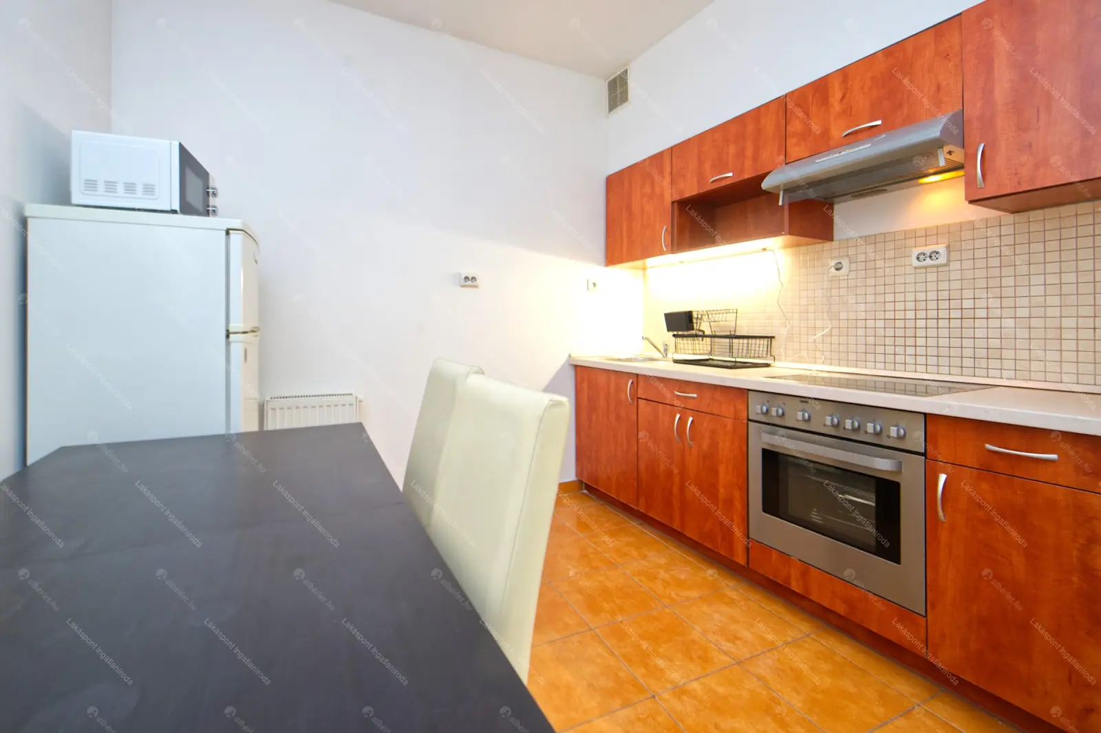 Kiadó albérlet 250000 Ft/hó áron: Budapest, VII. kerület  Dózsa György út. Mérete: 45 nm, 2 szobás | Alberlet.hu - 6674228