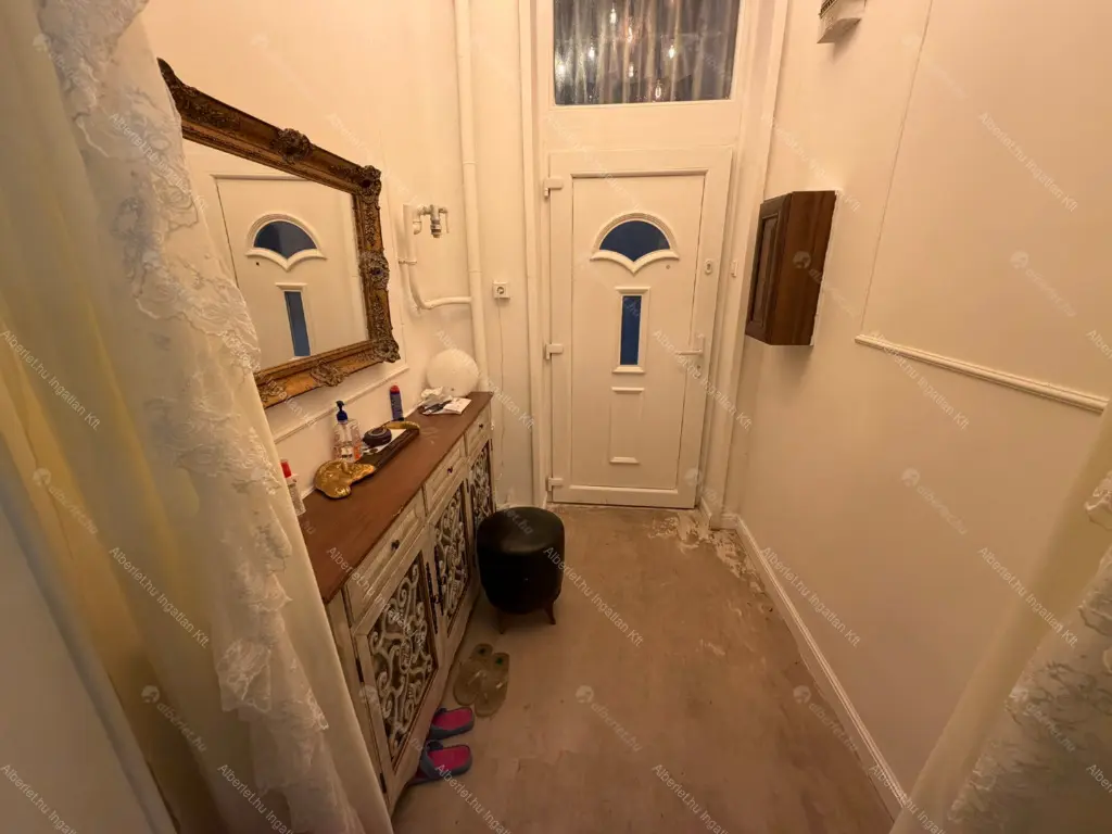 Kiadó albérlet 626000 Ft/hó áron: Budapest, VII. kerület  Erzsébet körút. Mérete: 150 nm, 4 szobás | Alberlet.hu - 6671000