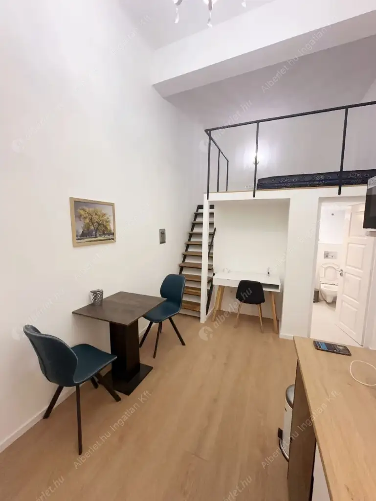 Kiadó albérlet 183000 Ft/hó áron: Budapest, VII. kerület  Erzsébet körút. Mérete: 26 nm, 1 szobás | Alberlet.hu - 6598428