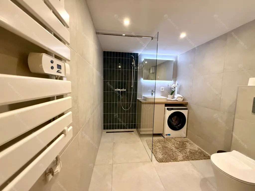 Kiadó albérlet 250000 Ft/hó áron: Budapest, VII. kerület  Erzsébet körút. Mérete: 29 nm, 1 szobás | Alberlet.hu - 6654331