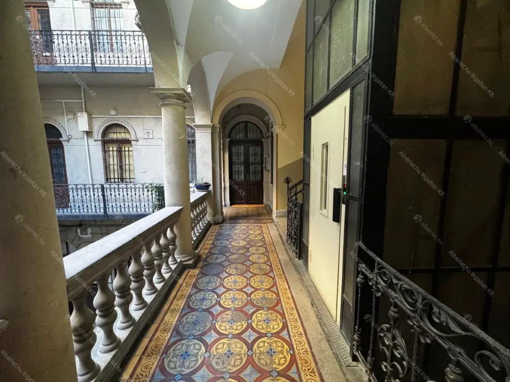 Kiadó albérlet 290000 Ft/hó áron: Budapest, VII. kerület  Erzsébet körút. Mérete: 40 nm, 2 szobás | Alberlet.hu - 6671181