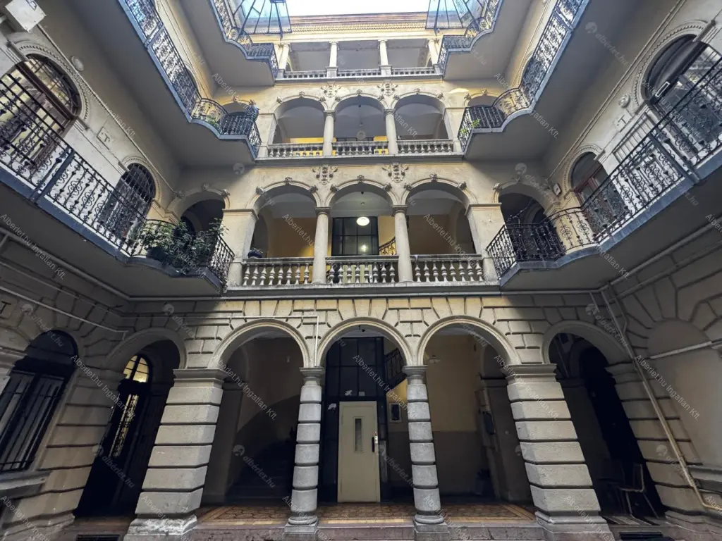 Kiadó albérlet 290000 Ft/hó áron: Budapest, VII. kerület  Erzsébet körút. Mérete: 40 nm, 2 szobás | Alberlet.hu - 6671182