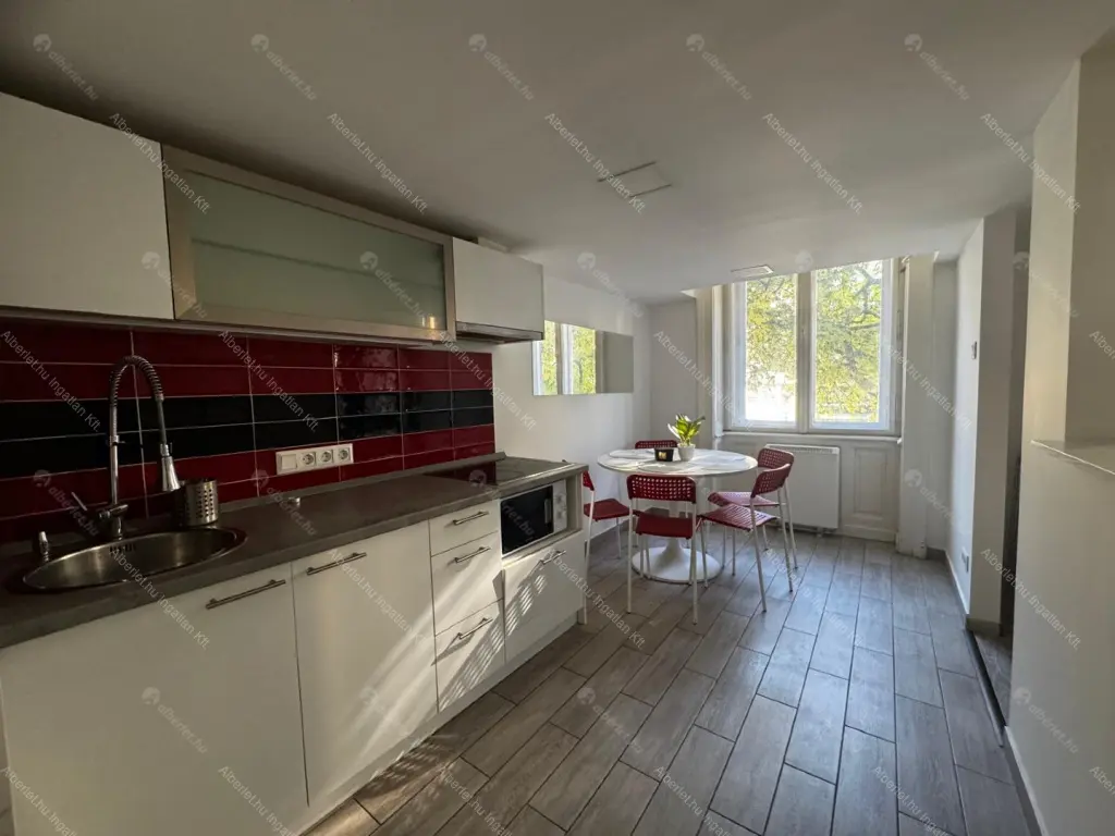 Kiadó albérlet 230000 Ft/hó áron: Budapest, VII. kerület  Erzsébet körút. Mérete: 40 nm, 2 szobás | Alberlet.hu - 6705486