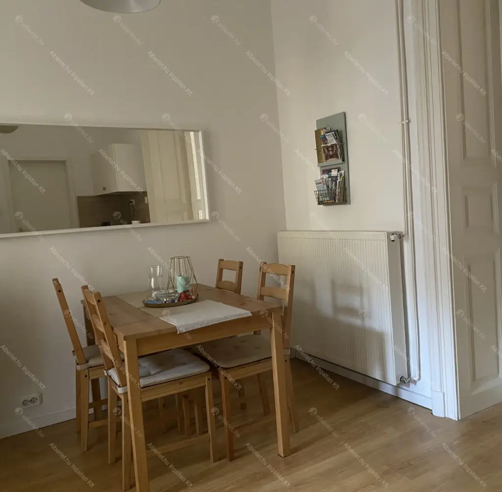 Kiadó albérlet 250000 Ft/hó áron: Budapest, VII. kerület  Erzsébet körút. Mérete: 50 nm, 2 szobás | Alberlet.hu - 6697372