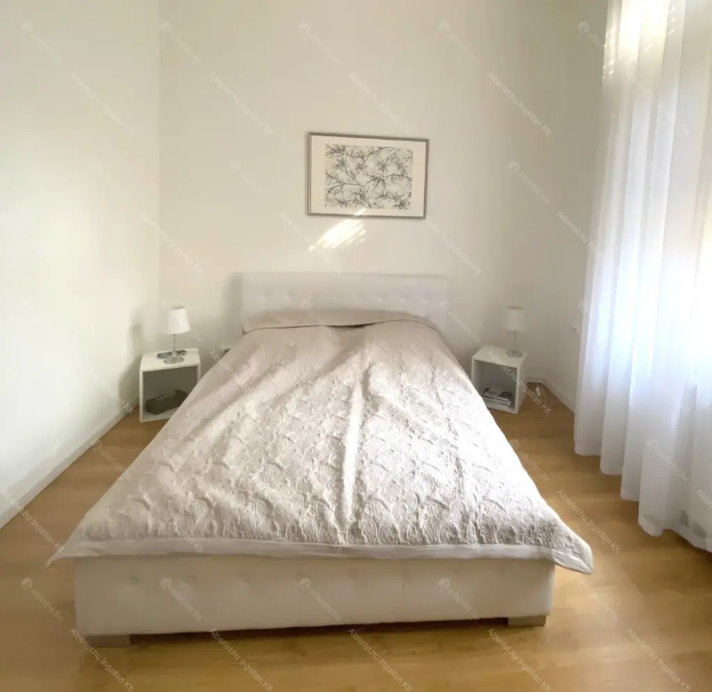 Kiadó albérlet 250000 Ft/hó áron: Budapest, VII. kerület  Erzsébet körút. Mérete: 50 nm, 2 szobás | Alberlet.hu - 6697379