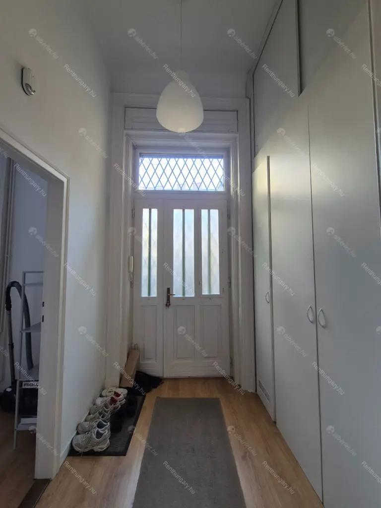 Kiadó albérlet 260000 Ft/hó áron: Budapest, VII. kerület  Erzsébet körút. Mérete: 50 nm, 2 szobás | Alberlet.hu - 6704069