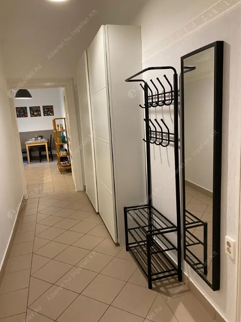 Kiadó albérlet 320000 Ft/hó áron: Budapest, VII. kerület  Erzsébet körút. Mérete: 55 nm, 2 szobás | Alberlet.hu - 6558850