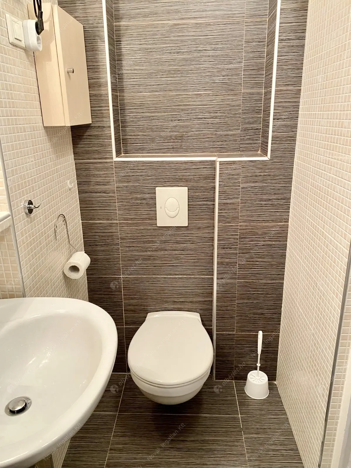 Kiadó albérlet 260000 Ft/hó áron: Budapest, VII. kerület  Erzsébet körút. Mérete: 55 nm, 1 szobás | Alberlet.hu - 6585821