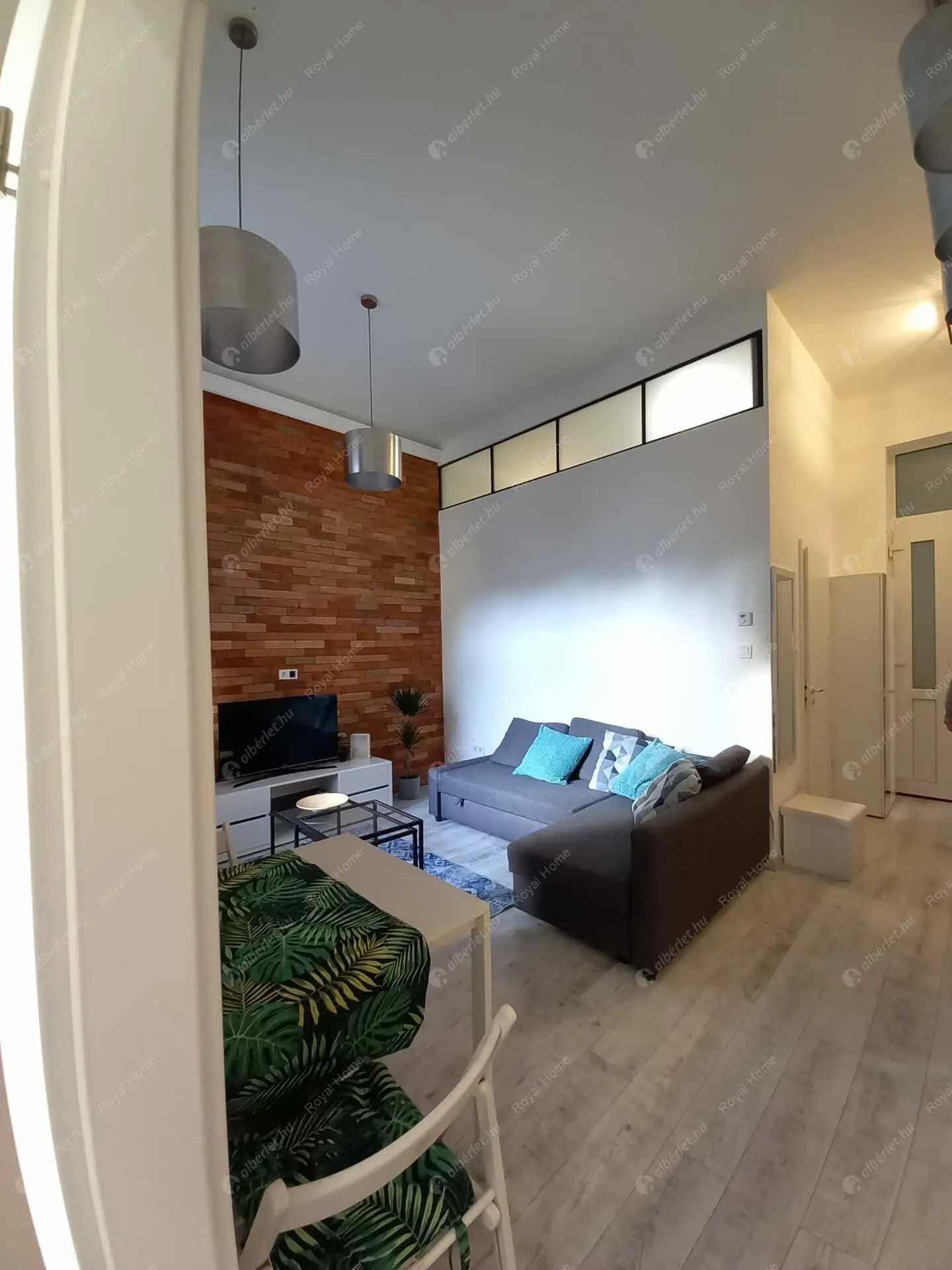 Kiadó albérlet 260000 Ft/hó áron: Budapest, VII. kerület  Erzsébet körút. Mérete: 55 nm, 1 szobás | Alberlet.hu - 6455622