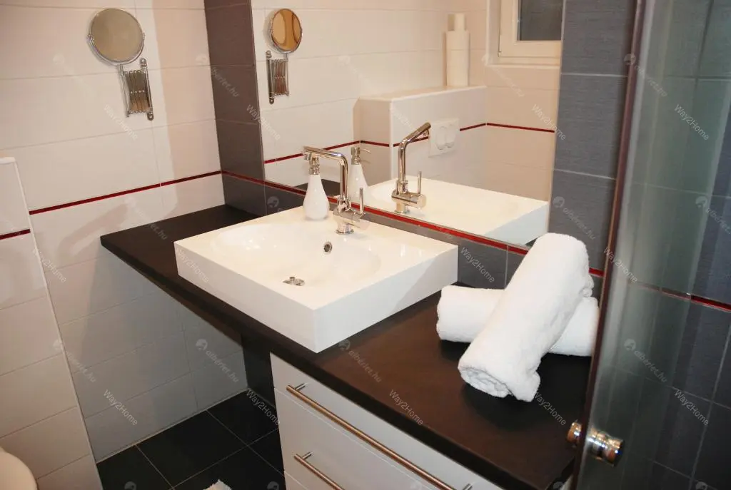 Kiadó albérlet 250000 Ft/hó áron: Budapest, VII. kerület  Erzsébet krt.  . Mérete: 43 nm, 1 szobás | Alberlet.hu - 6690001