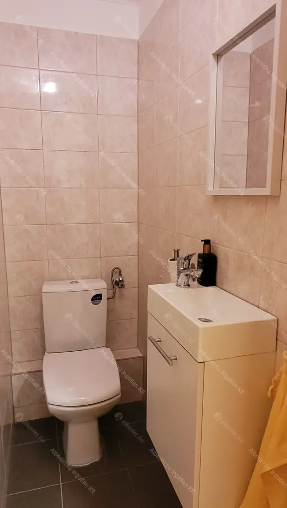Kiadó albérlet 350000 Ft/hó áron: Budapest, VII. kerület  Garay tér. Mérete: 78 nm, 3 szobás | Alberlet.hu - 6747813