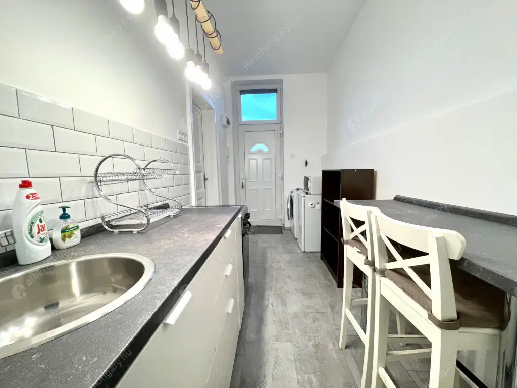 Kiadó albérlet 190000 Ft/hó áron: Budapest, VII. kerület  Garay utca. Mérete: 29 nm, 1 szobás | Alberlet.hu - 6608214