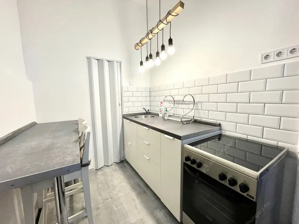 Kiadó albérlet 185000 Ft/hó áron: Budapest, VII. kerület  Garay utca. Mérete: 29 nm, 1 szobás | Alberlet.hu - 6608644