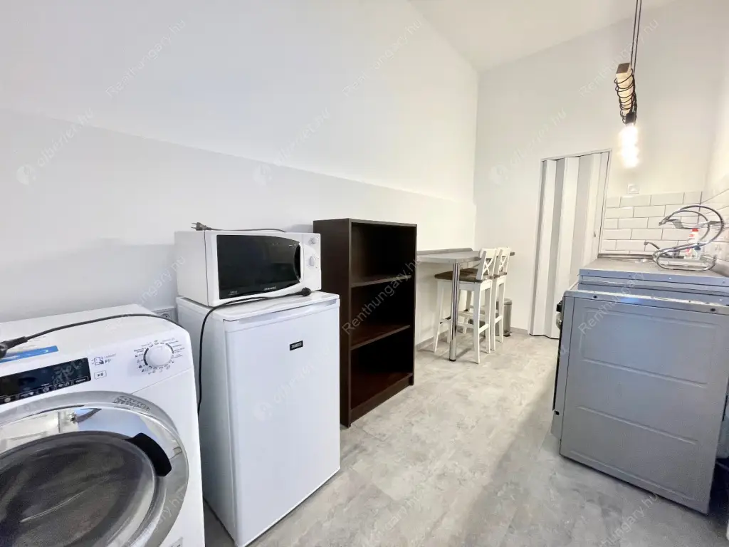 Kiadó albérlet 185000 Ft/hó áron: Budapest, VII. kerület  Garay utca. Mérete: 29 nm, 1 szobás | Alberlet.hu - 6608645