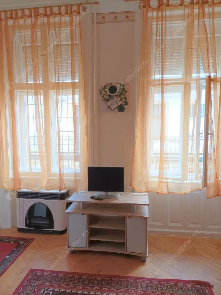 Kiadó albérlet 185000 Ft/hó áron: Budapest, VII. kerület  Garay utca. Mérete: 32 nm, 1 szobás | Alberlet.hu - 6616404