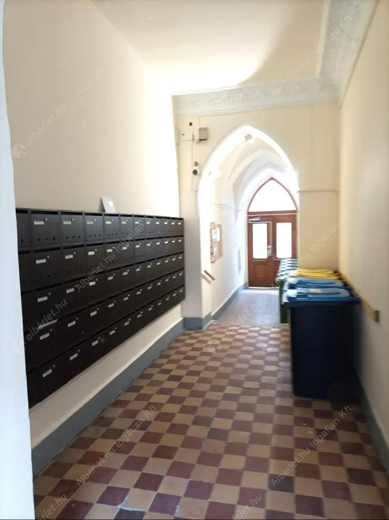 Kiadó albérlet 185000 Ft/hó áron: Budapest, VII. kerület  Garay utca. Mérete: 32 nm, 1 szobás | Alberlet.hu - 6616412