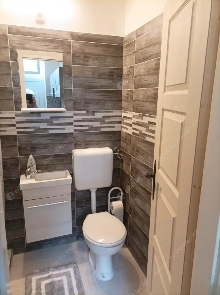 Kiadó albérlet 185000 Ft/hó áron: Budapest, VII. kerület  Garay utca. Mérete: 32 nm, 1 szobás | Alberlet.hu - 6618736