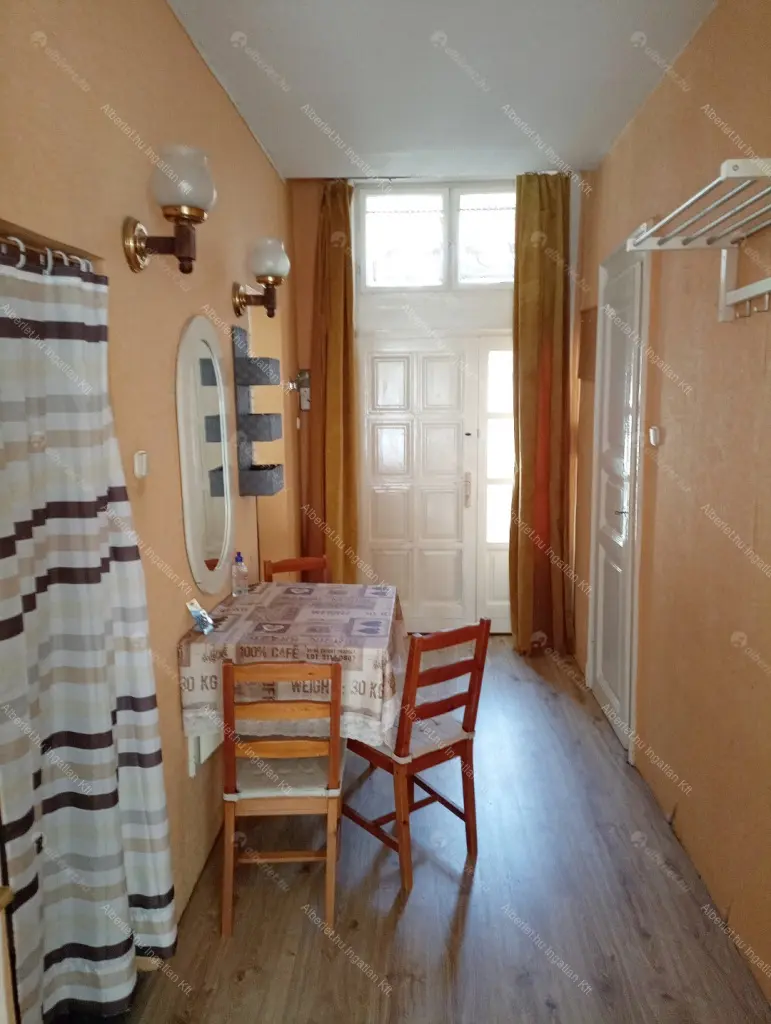 Kiadó albérlet 189000 Ft/hó áron: Budapest, VII. kerület  Garay utca. Mérete: 60 nm, 2 szobás | Alberlet.hu - 6691301