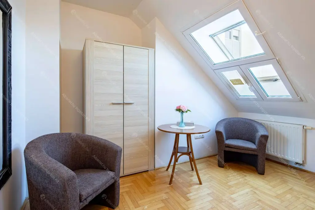 Kiadó albérlet 350000 Ft/hó áron: Budapest, VII. kerület  Gozsdu udvar. Mérete: 57 nm, 2 szobás | Alberlet.hu - 6662122