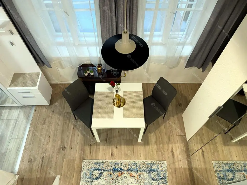 Kiadó albérlet 200000 Ft/hó áron: Budapest, VII. kerület  Hernád utca. Mérete: 28 nm, 1 szobás | Alberlet.hu - 6667326