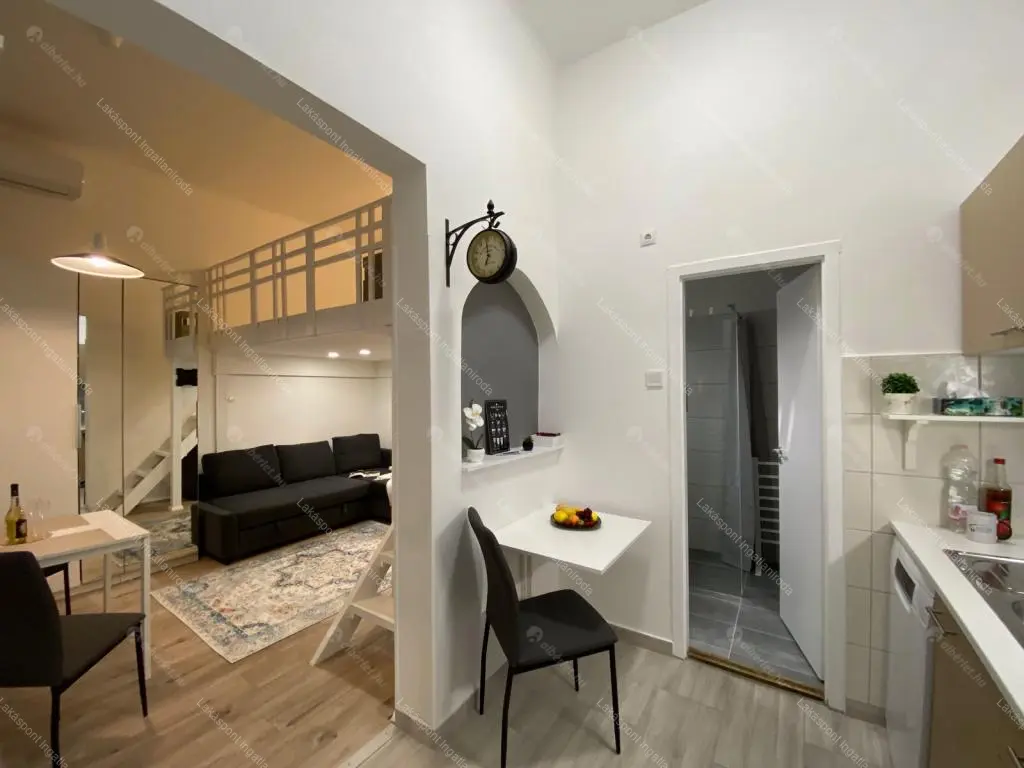 Kiadó albérlet 200000 Ft/hó áron: Budapest, VII. kerület  Hernád utca. Mérete: 28 nm, 1 szobás | Alberlet.hu - 6667327