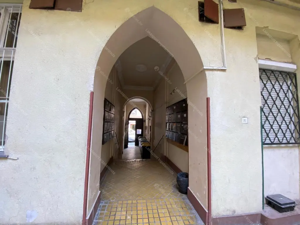 Kiadó albérlet 200000 Ft/hó áron: Budapest, VII. kerület  Hernád utca. Mérete: 28 nm, 1 szobás | Alberlet.hu - 6667335