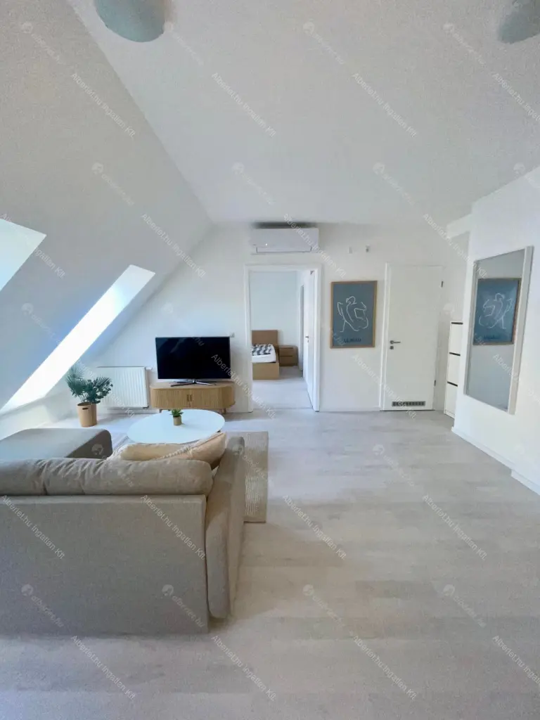 Kiadó albérlet 300000 Ft/hó áron: Budapest, VII. kerület  Holló utca. Mérete: 42 nm, 2 szobás | Alberlet.hu - 6677237