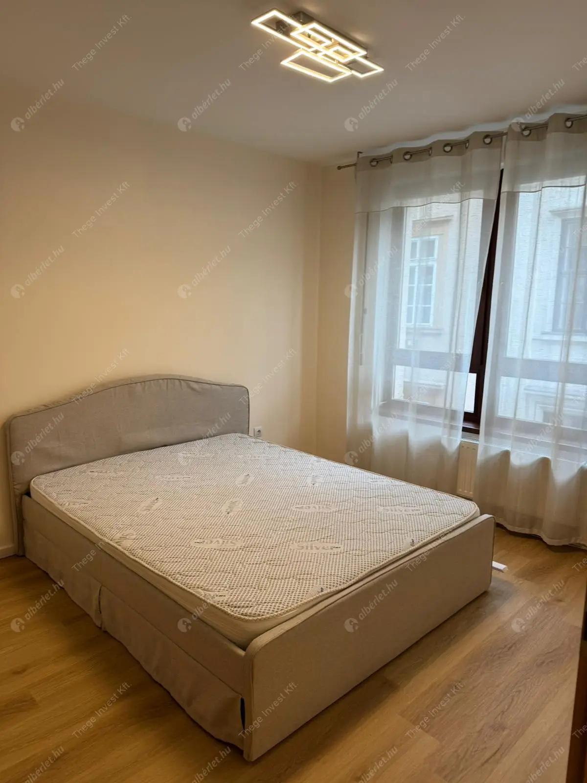 Kiadó albérlet 275000 Ft/hó áron: Budapest, VII. kerület  Holló utca. Mérete: 42 nm, 2 szobás | Alberlet.hu - 6623051