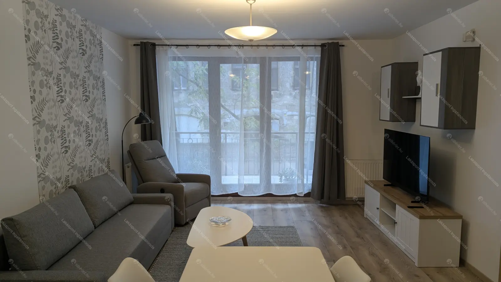 Kiadó albérlet 284000 Ft/hó áron: Budapest, VII. kerület  Holló utca. Mérete: 50 nm, 2 szobás | Alberlet.hu - 6657388