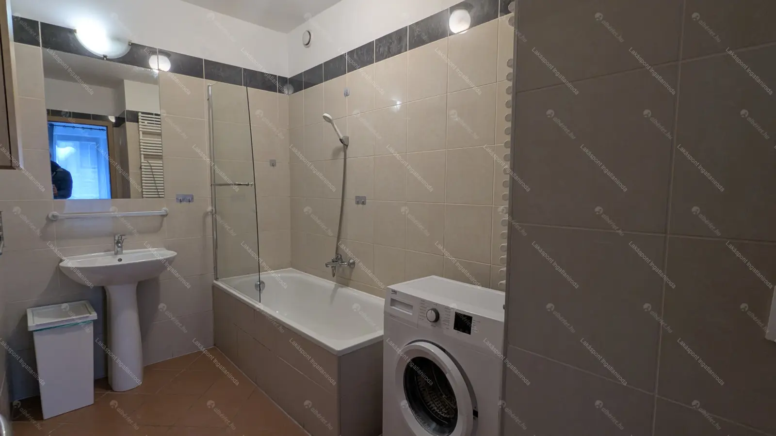 Kiadó albérlet 280000 Ft/hó áron: Budapest, VII. kerület  Holló utca. Mérete: 50 nm, 2 szobás | Alberlet.hu - 6694366