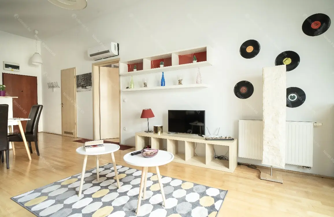 Kiadó albérlet 315000 Ft/hó áron: Budapest, VII. kerület  Holló utca. Mérete: 56 nm, 2 szobás | Alberlet.hu - 6655676