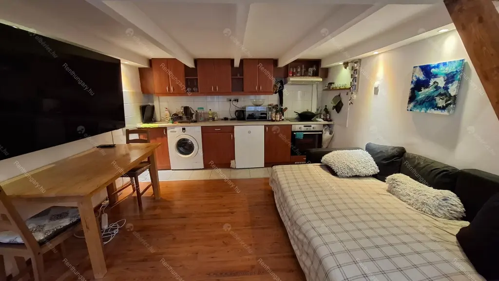 Kiadó albérlet 250000 Ft/hó áron: Budapest, VII. kerület  Holló utca. Mérete: 65 nm, 2 szobás | Alberlet.hu - 6645153