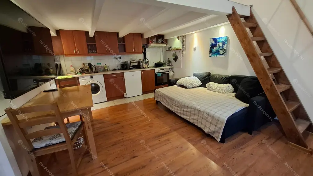 Kiadó albérlet 250000 Ft/hó áron: Budapest, VII. kerület  Holló utca. Mérete: 65 nm, 2 szobás | Alberlet.hu - 6645157