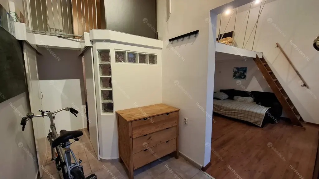 Kiadó albérlet 240000 Ft/hó áron: Budapest, VII. kerület  Holló utca. Mérete: 65 nm, 2 szobás | Alberlet.hu - 6695980