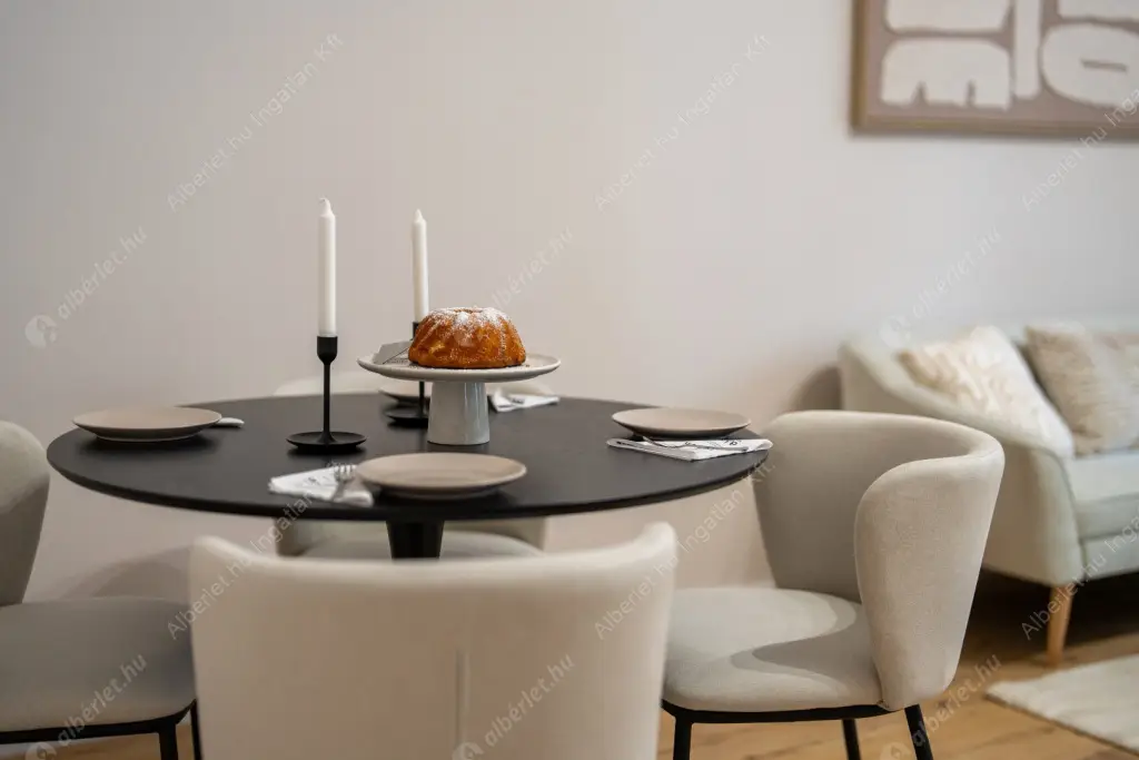 Kiadó albérlet 490000 Ft/hó áron: Budapest, VII. kerület  Holló utca. Mérete: 73 nm, 3 szobás | Alberlet.hu - 6579261