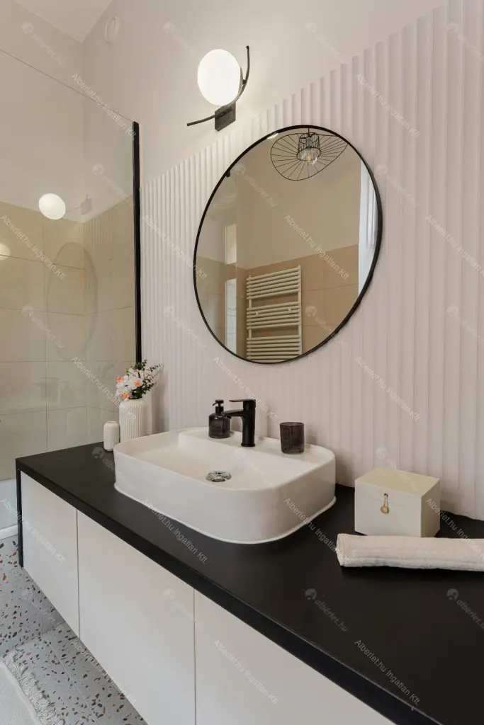 Kiadó albérlet 400000 Ft/hó áron: Budapest, VII. kerület  Holló utca. Mérete: 73 nm, 3 szobás | Alberlet.hu - 6683486