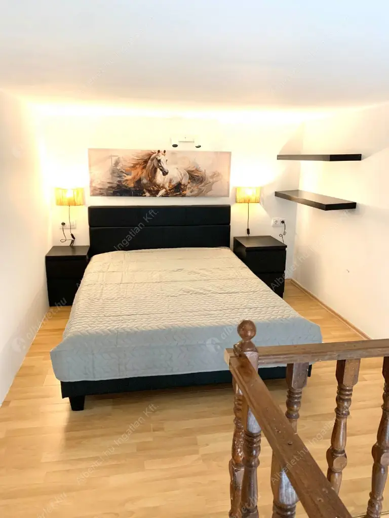 Kiadó albérlet 623000 Ft/hó áron: Budapest, VII. kerület  Huszár utca. Mérete: 80 nm, 3 szobás | Alberlet.hu - 6568481