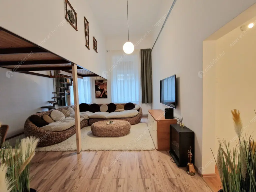 Kiadó albérlet 459000 Ft/hó áron: Budapest, VII. kerület  Huszár utca. Mérete: 80 nm, 3 szobás | Alberlet.hu - 6634092